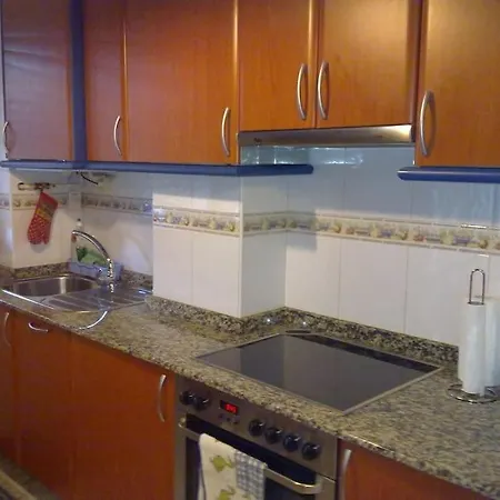 Lägenhet Piso Acogedor Con Parking *